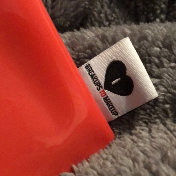 Sephora💗🆕 makeup bag💗🆕 - Picture 2 of 3